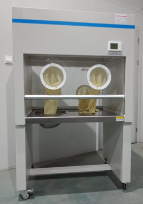 手套式超凈工作臺(tái)